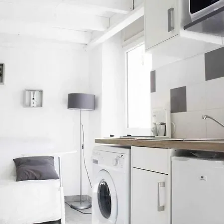Gregbnb - Studio Terrasse - Parking Inclus - Climatise - 15Min Gare Toulon Exterior foto